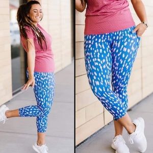 Zyia Drop of Spring Pocket Light N Tight Capri 20” Leggings SZ 6-8 EUC